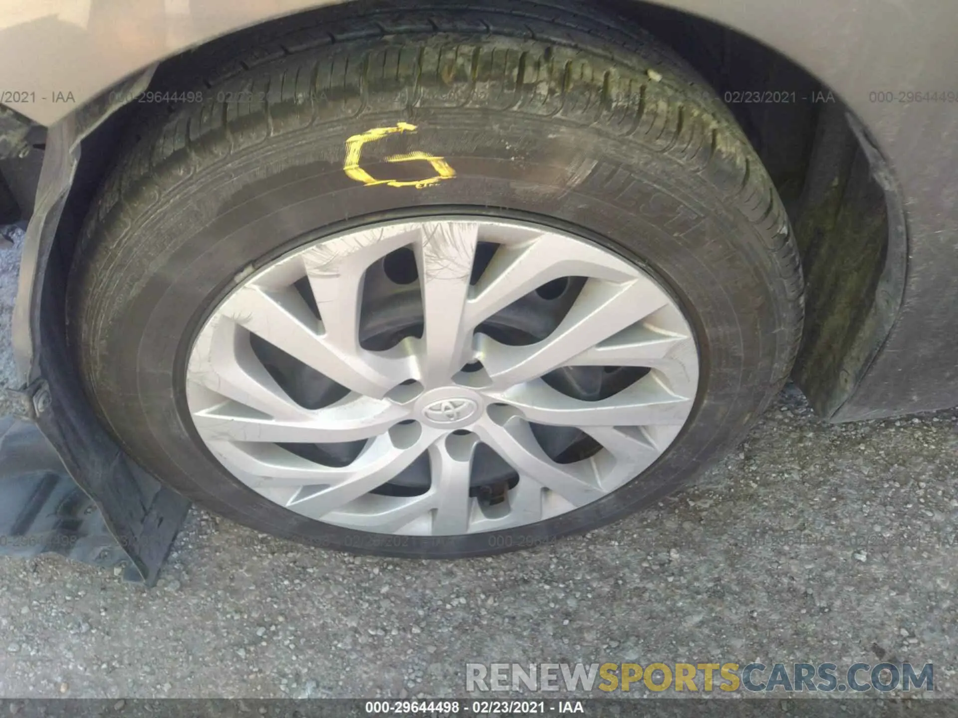13 Фотография поврежденного автомобиля 5YFBURHE9KP875300 TOYOTA COROLLA 2019