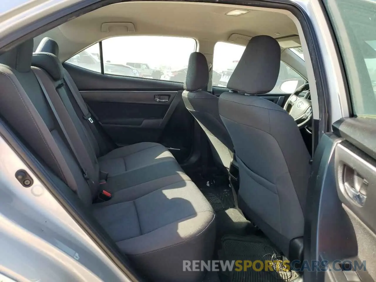 10 Фотография поврежденного автомобиля 5YFBURHE9KP884479 TOYOTA COROLLA 2019