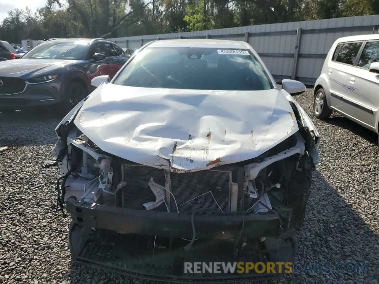 5 Photograph of a damaged car 5YFBURHE9KP888872 TOYOTA COROLLA 2019