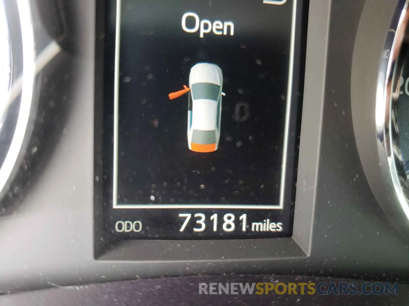 8 Photograph of a damaged car 5YFBURHE9KP888970 TOYOTA COROLLA 2019