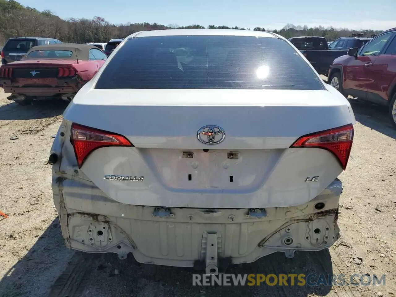 6 Photograph of a damaged car 5YFBURHE9KP889276 TOYOTA COROLLA 2019