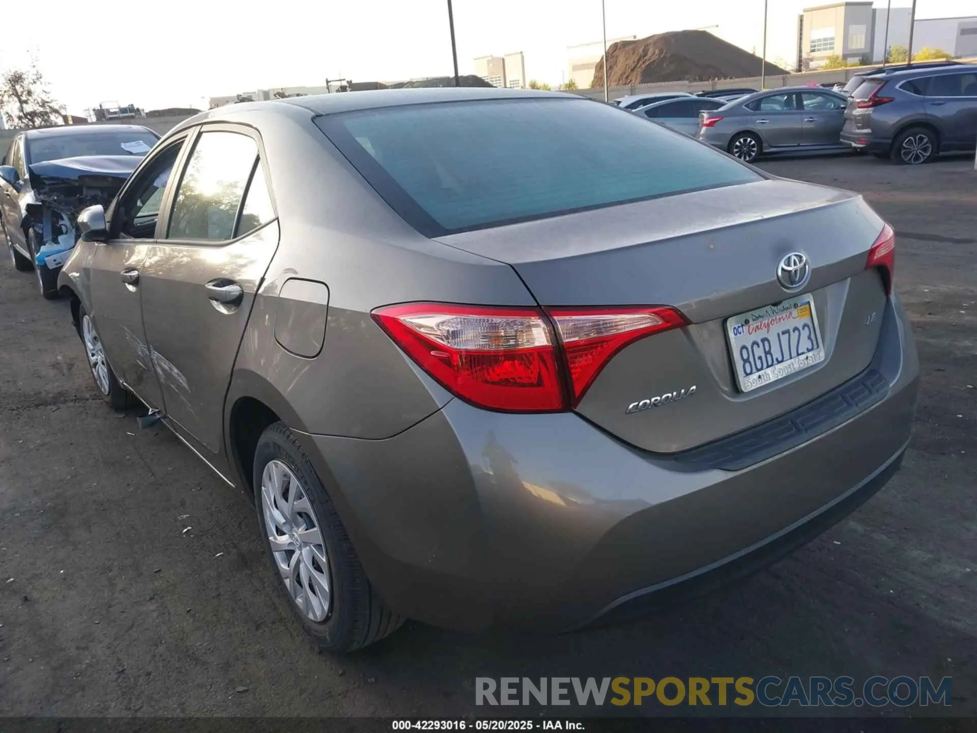3 Photograph of a damaged car 5YFBURHE9KP891285 TOYOTA COROLLA 2019