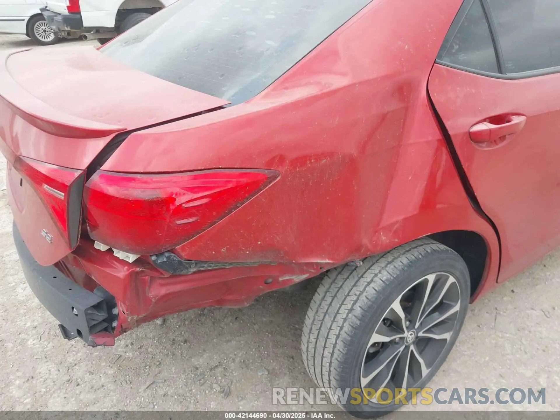 6 Photograph of a damaged car 5YFBURHE9KP893540 TOYOTA COROLLA 2019