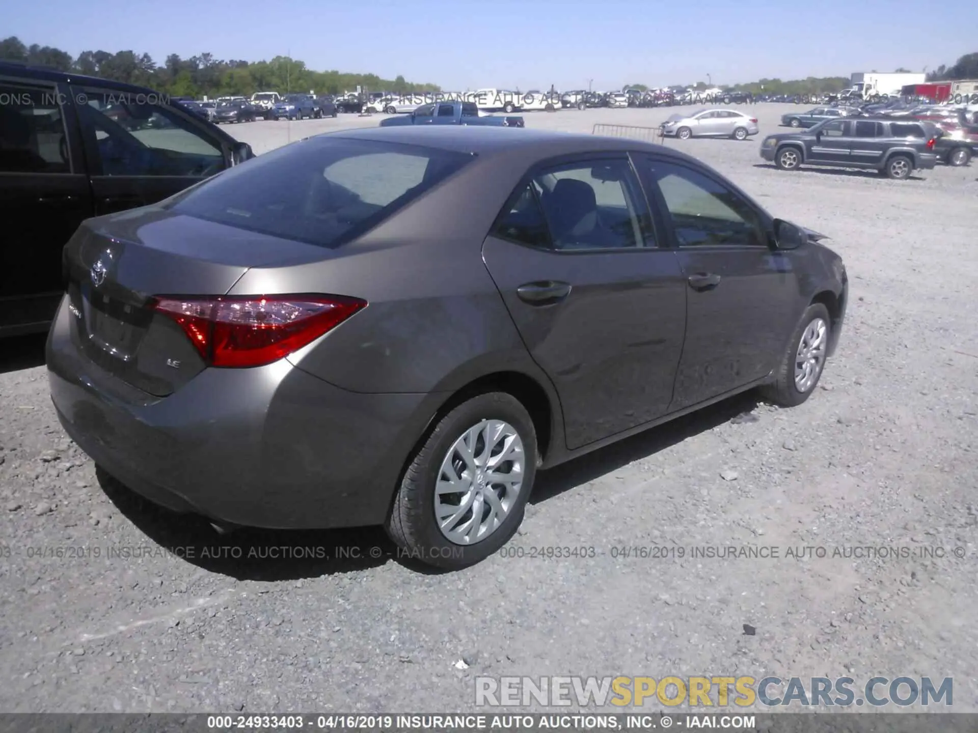 4 Photograph of a damaged car 5YFBURHE9KP895885 TOYOTA COROLLA 2019