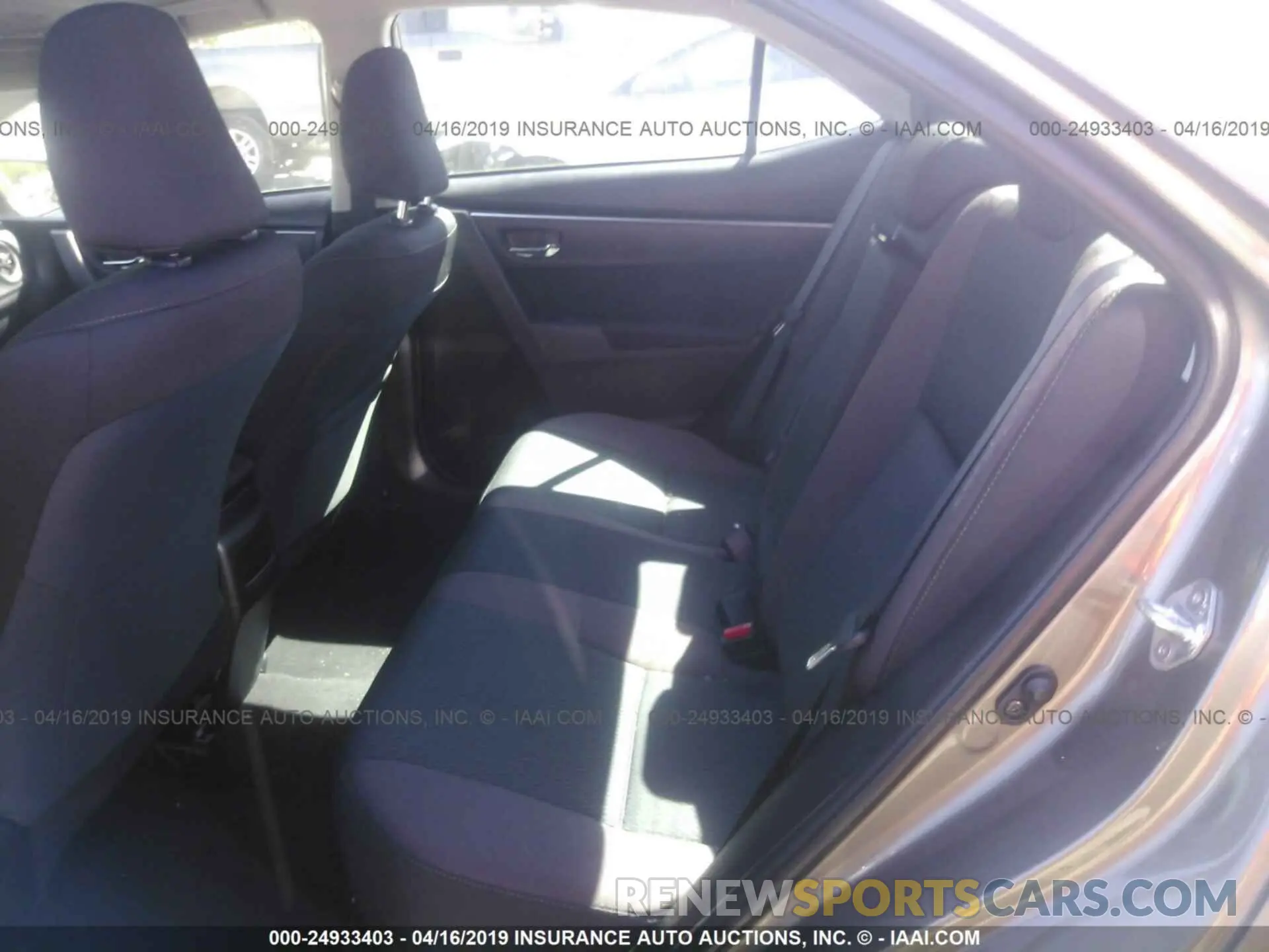 8 Photograph of a damaged car 5YFBURHE9KP895885 TOYOTA COROLLA 2019