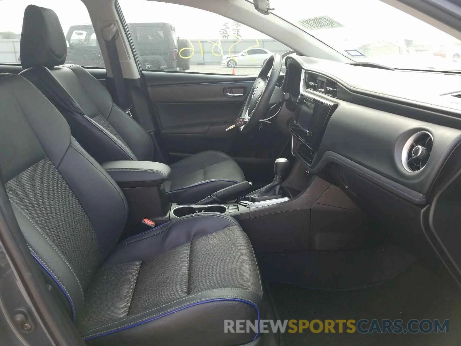 5 Photograph of a damaged car 5YFBURHE9KP897359 TOYOTA COROLLA 2019