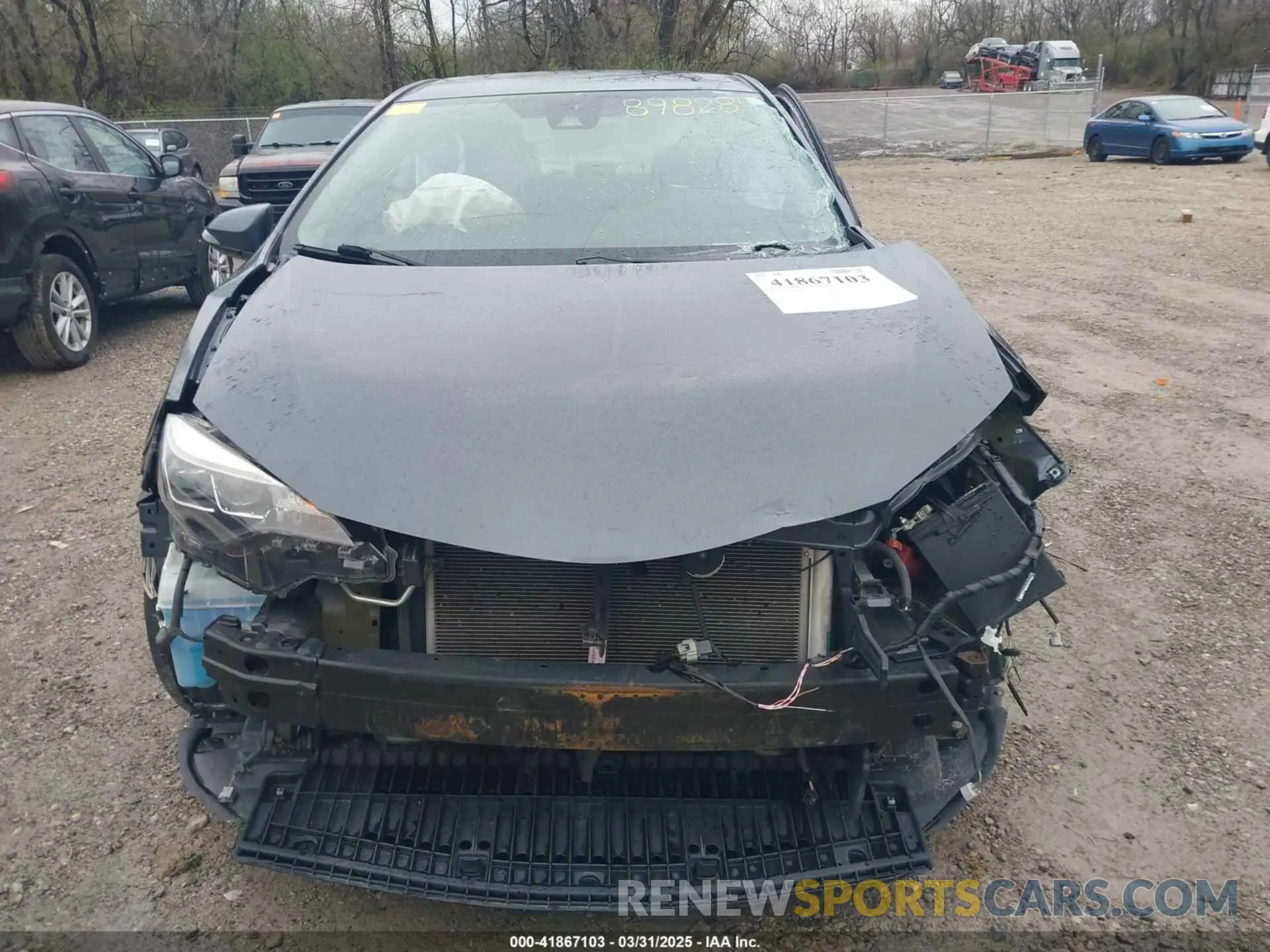 13 Photograph of a damaged car 5YFBURHE9KP898284 TOYOTA COROLLA 2019