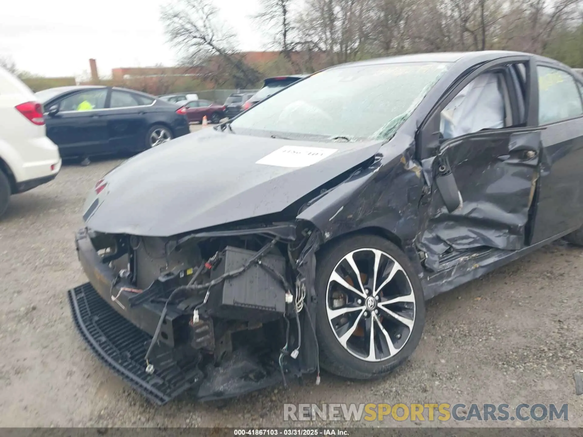 18 Photograph of a damaged car 5YFBURHE9KP898284 TOYOTA COROLLA 2019