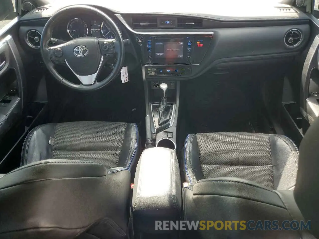 8 Photograph of a damaged car 5YFBURHE9KP899449 TOYOTA COROLLA 2019