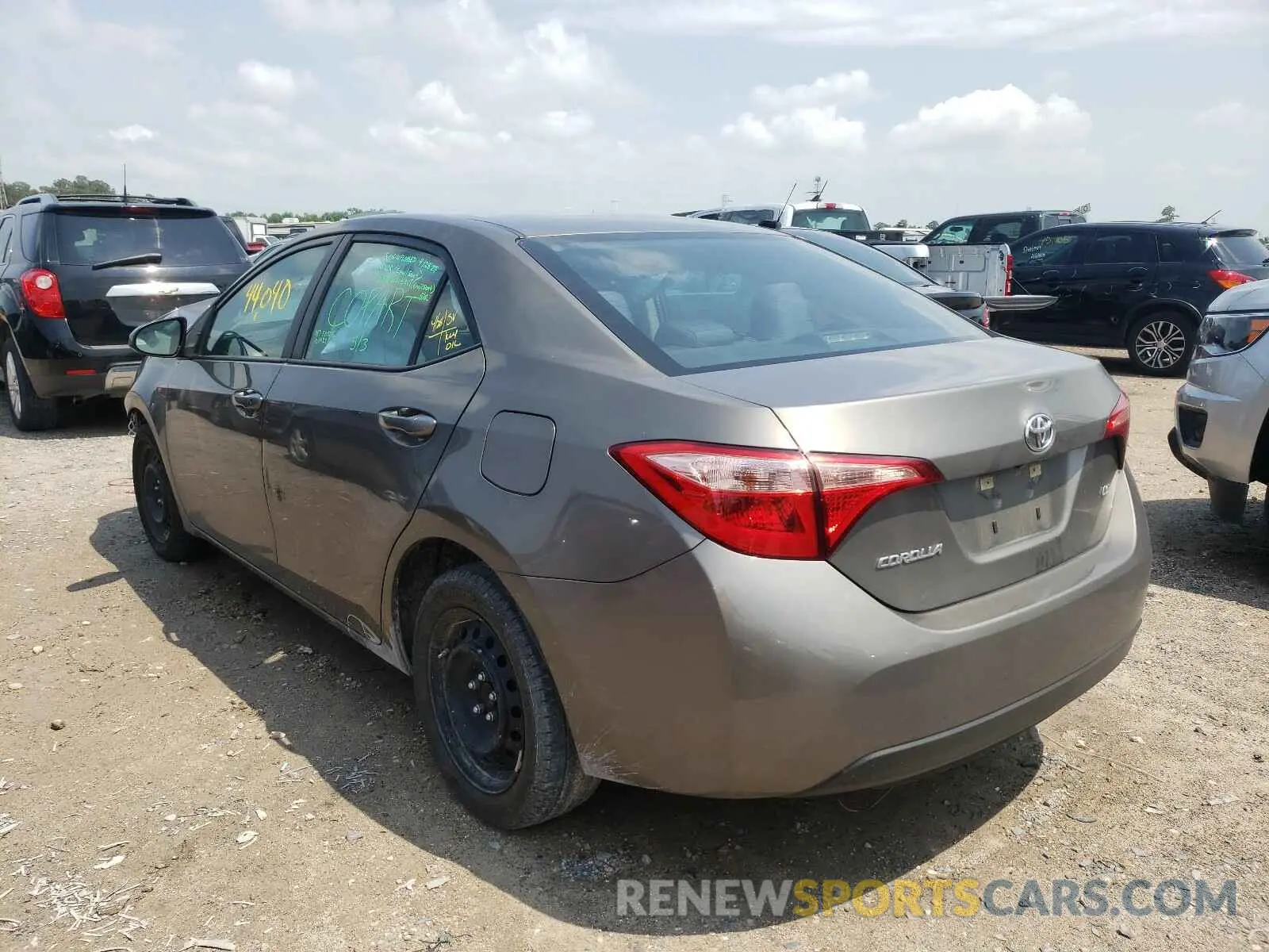 3 Photograph of a damaged car 5YFBURHE9KP899502 TOYOTA COROLLA 2019
