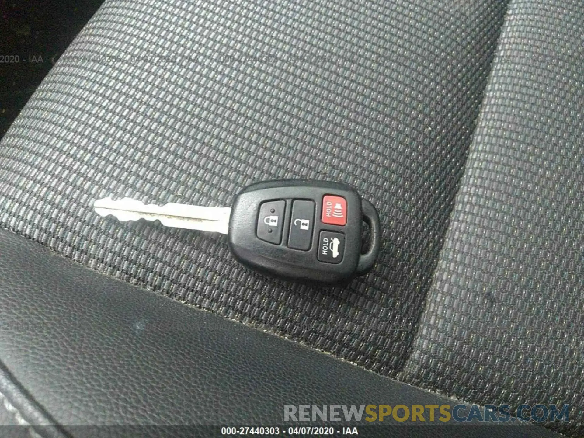 11 Photograph of a damaged car 5YFBURHE9KP904276 TOYOTA COROLLA 2019