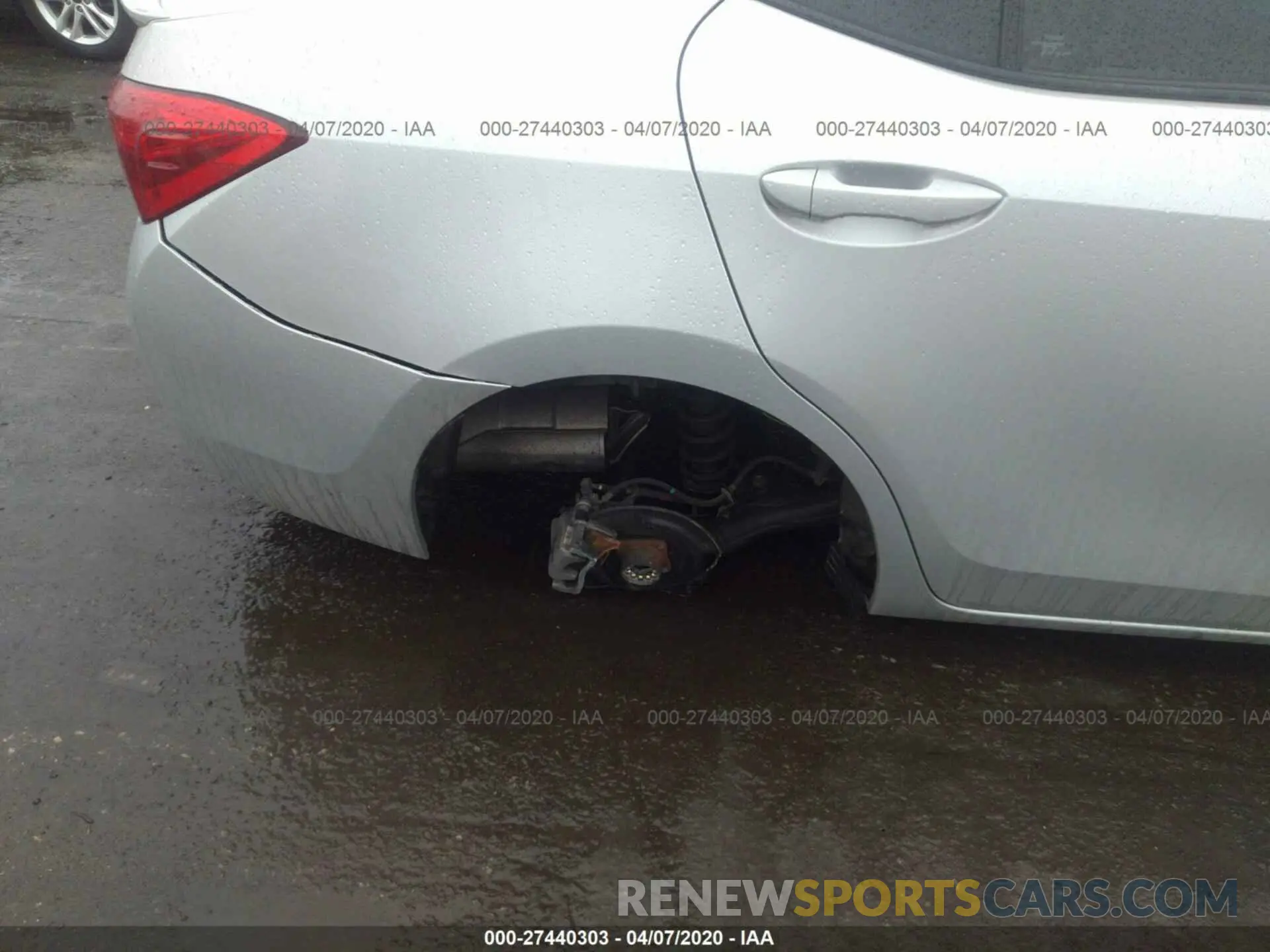 6 Photograph of a damaged car 5YFBURHE9KP904276 TOYOTA COROLLA 2019