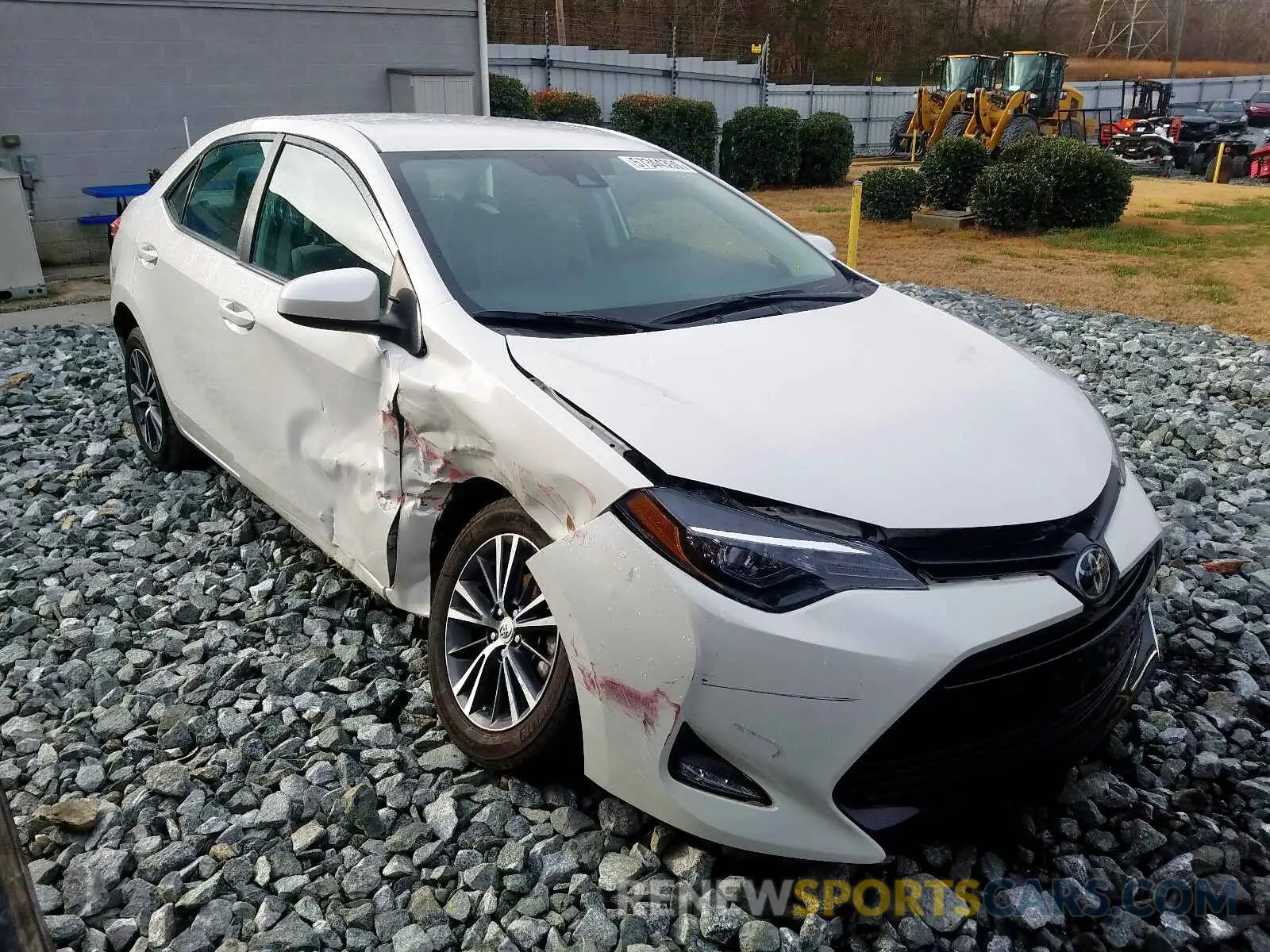1 Photograph of a damaged car 5YFBURHE9KP905315 TOYOTA COROLLA 2019