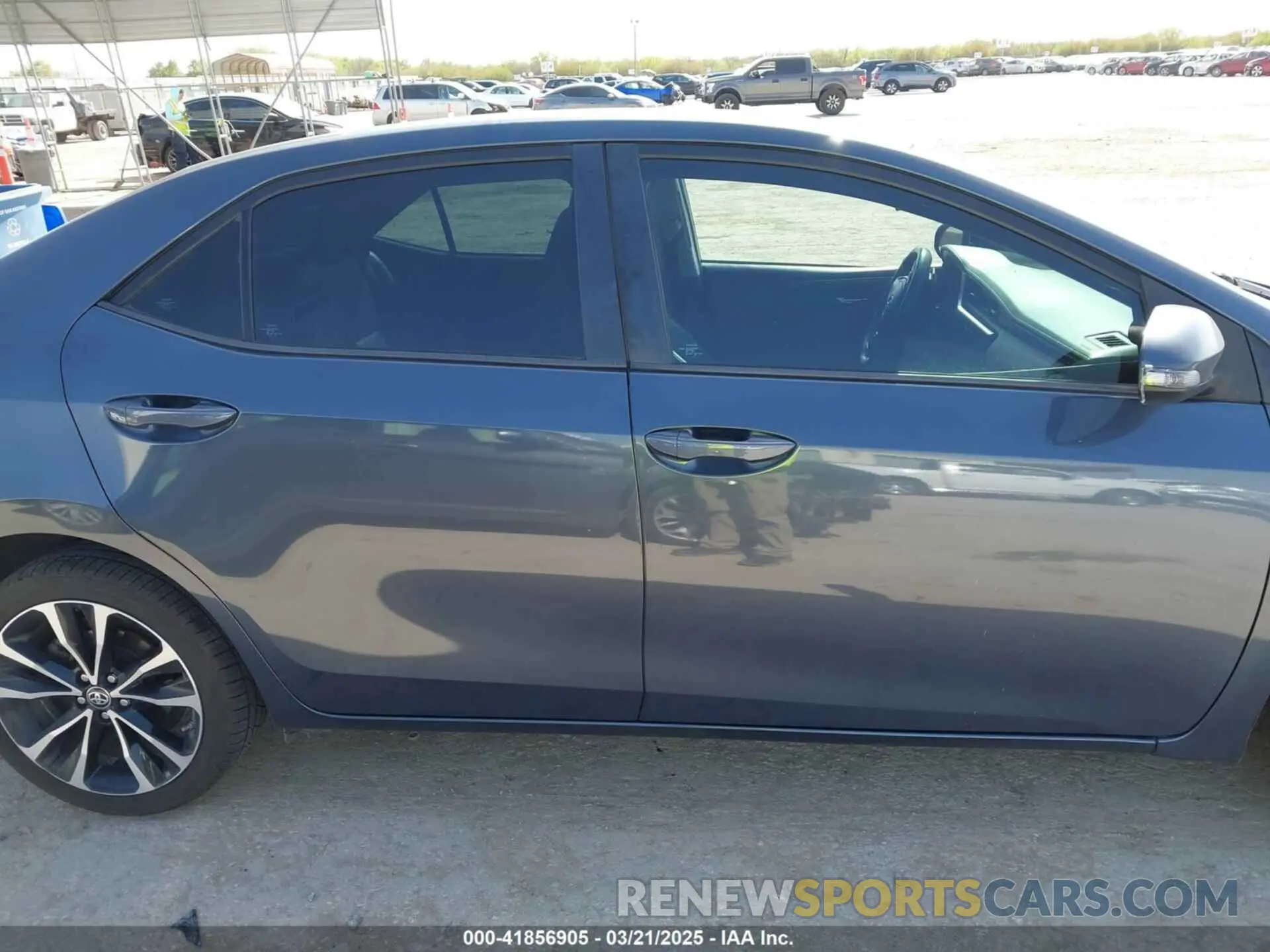 13 Photograph of a damaged car 5YFBURHE9KP910059 TOYOTA COROLLA 2019