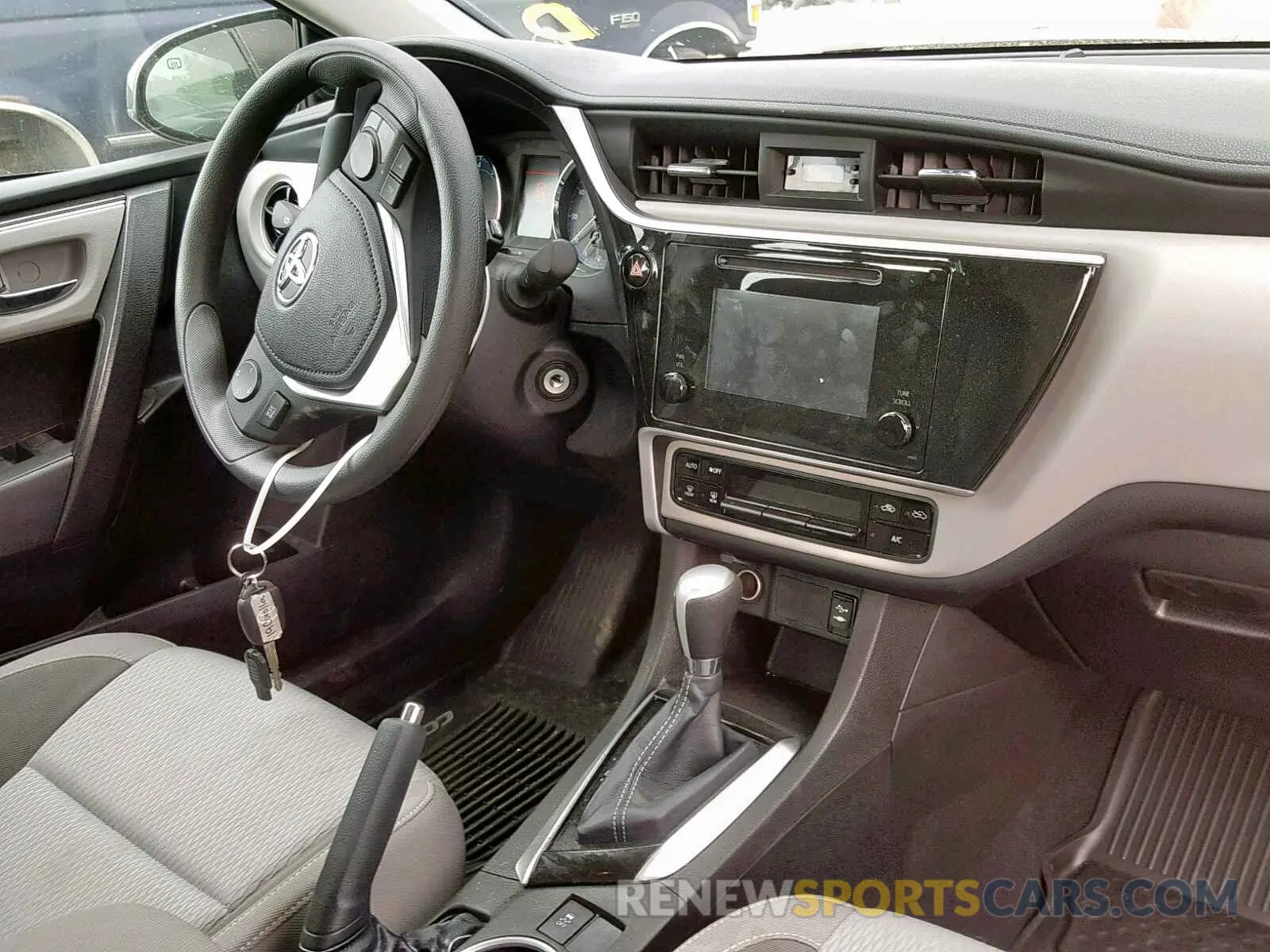 9 Photograph of a damaged car 5YFBURHE9KP910448 TOYOTA COROLLA 2019