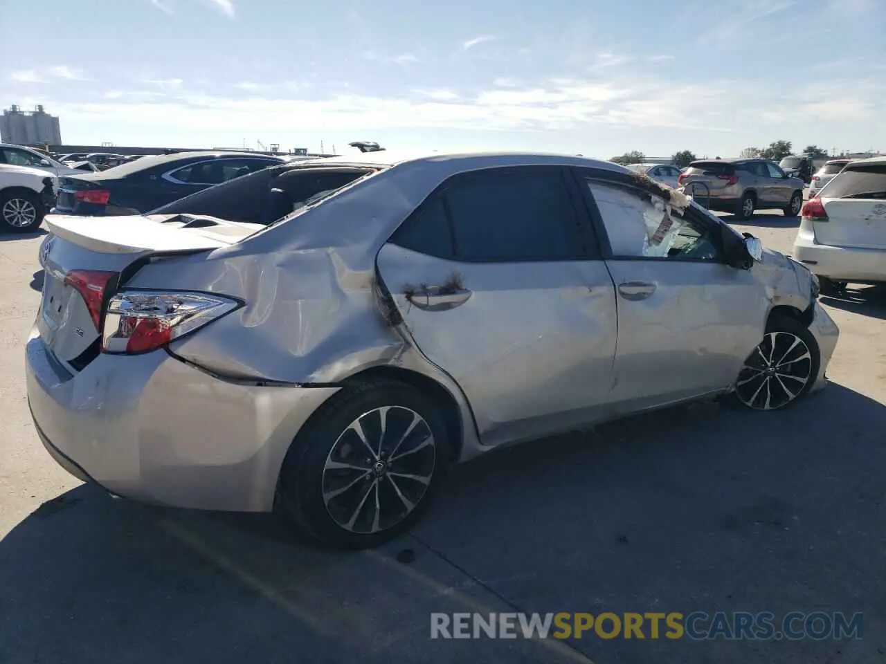 3 Фотография поврежденного автомобиля 5YFBURHE9KP911518 TOYOTA COROLLA 2019