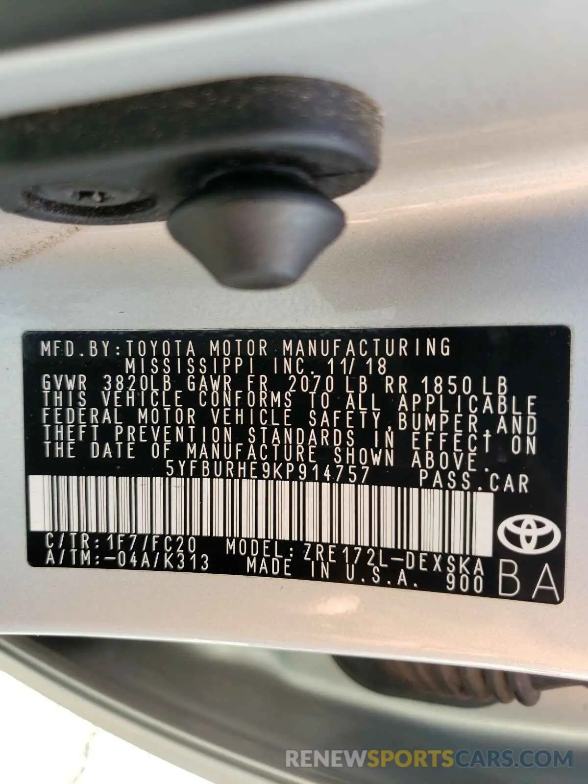 10 Photograph of a damaged car 5YFBURHE9KP914757 TOYOTA COROLLA 2019