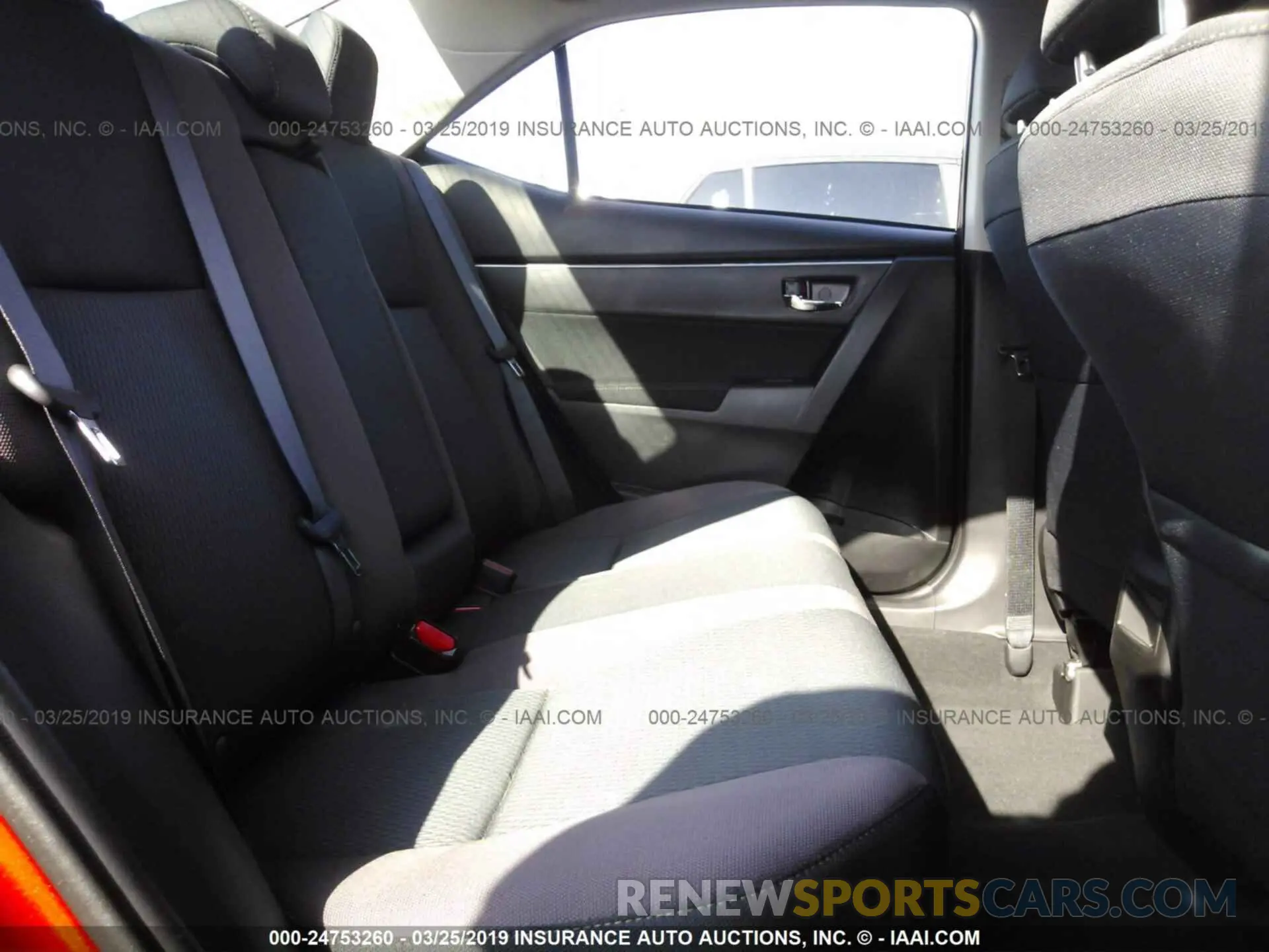 8 Photograph of a damaged car 5YFBURHE9KP915729 TOYOTA COROLLA 2019