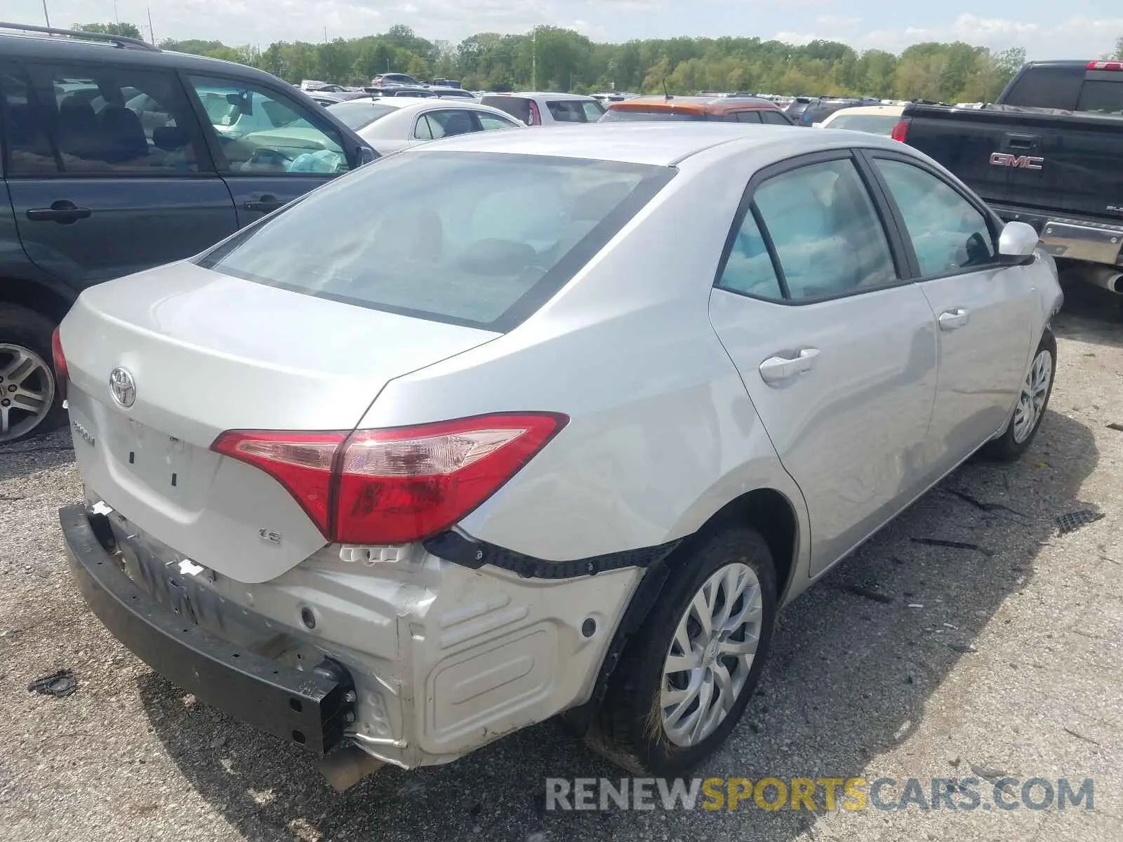 4 Photograph of a damaged car 5YFBURHE9KP917481 TOYOTA COROLLA 2019