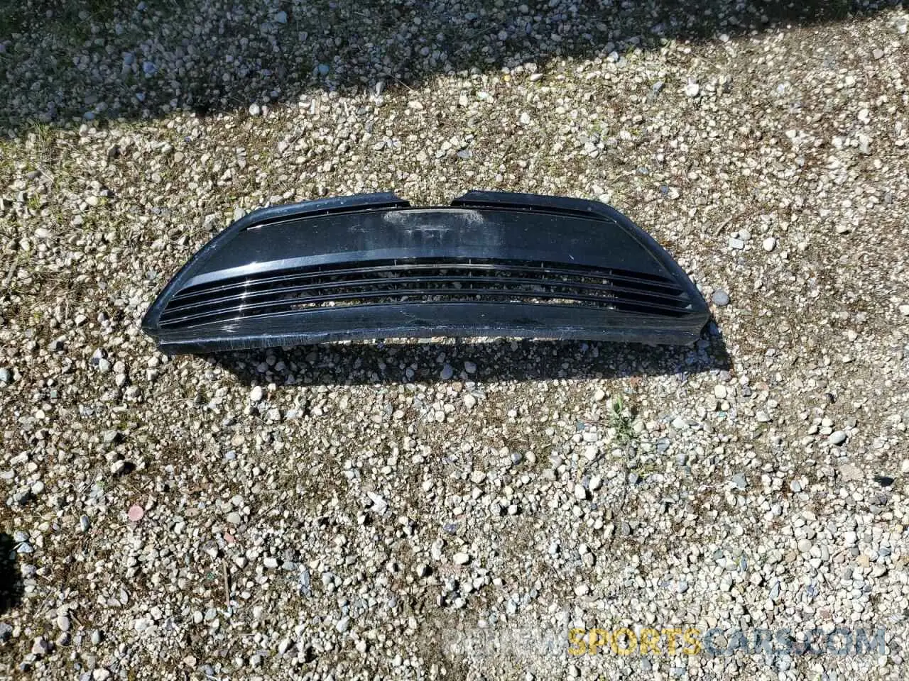 12 Photograph of a damaged car 5YFBURHE9KP918663 TOYOTA COROLLA 2019