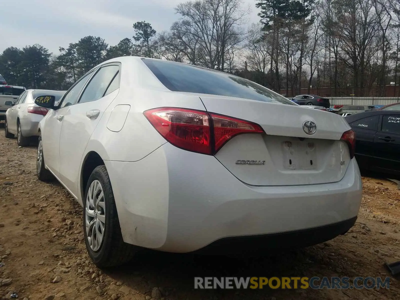 3 Photograph of a damaged car 5YFBURHE9KP919277 TOYOTA COROLLA 2019