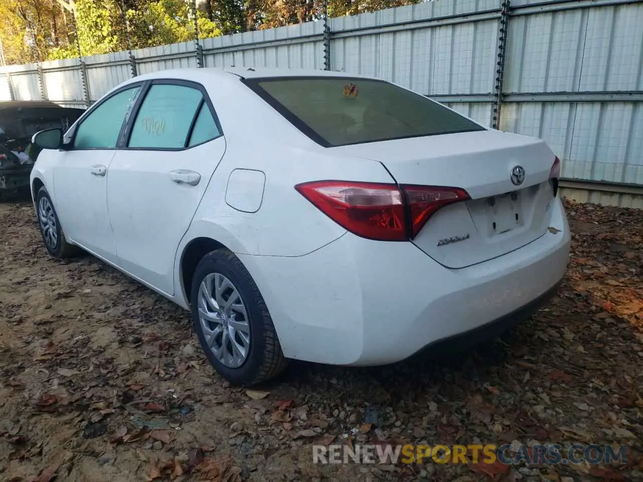 3 Фотография поврежденного автомобиля 5YFBURHE9KP919411 TOYOTA COROLLA 2019