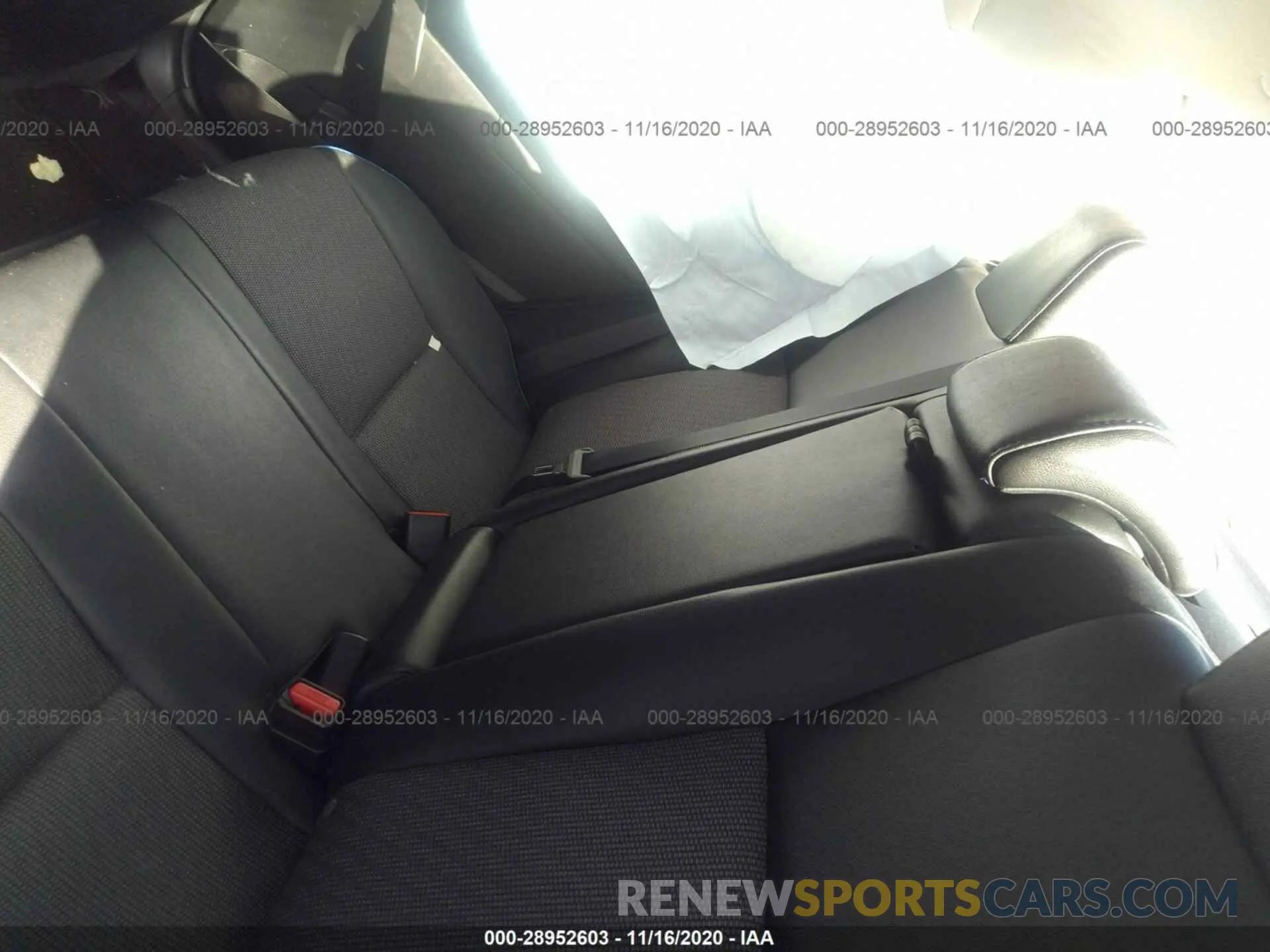 8 Photograph of a damaged car 5YFBURHE9KP926052 TOYOTA COROLLA 2019