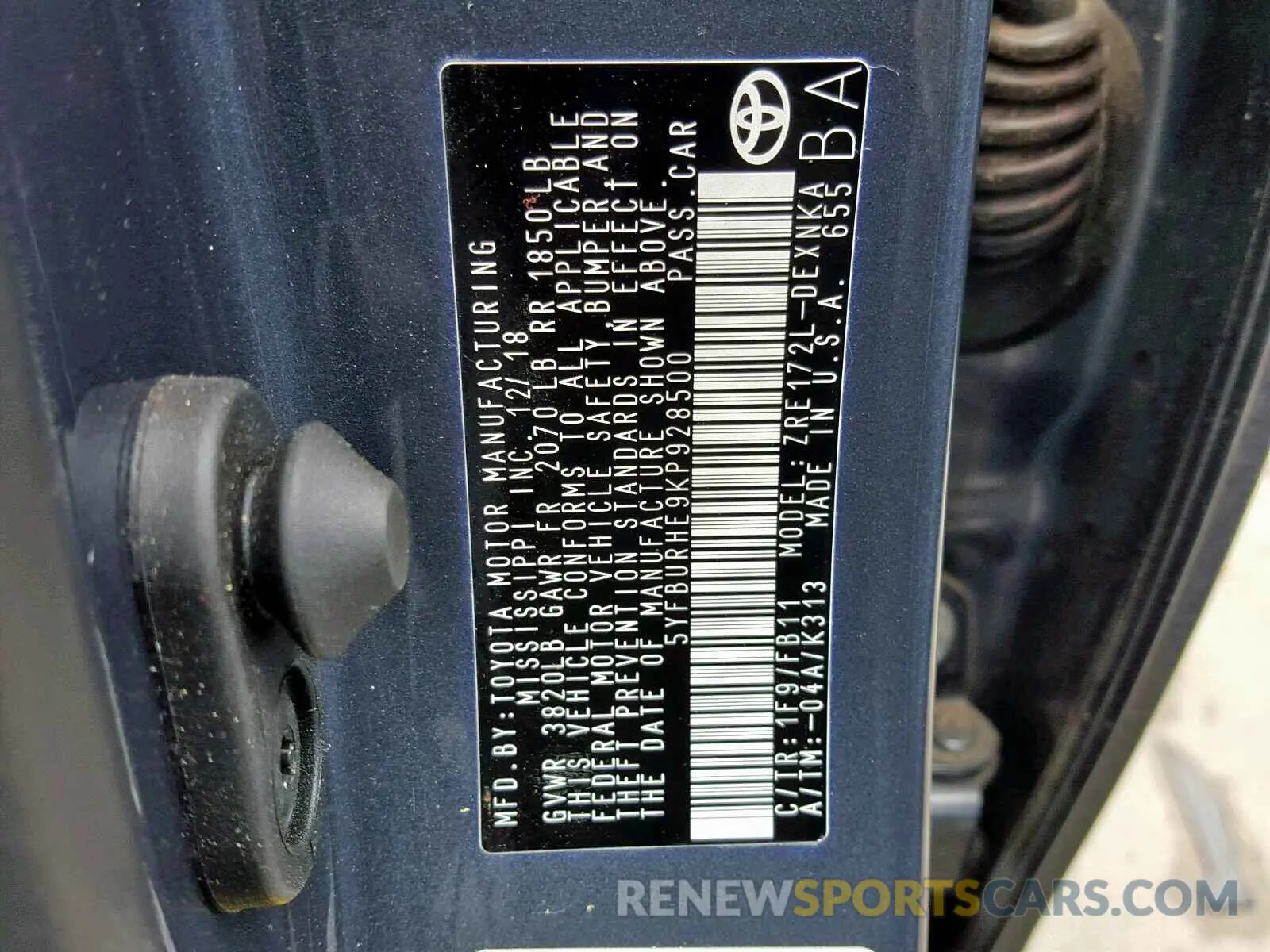 10 Photograph of a damaged car 5YFBURHE9KP928500 TOYOTA COROLLA 2019