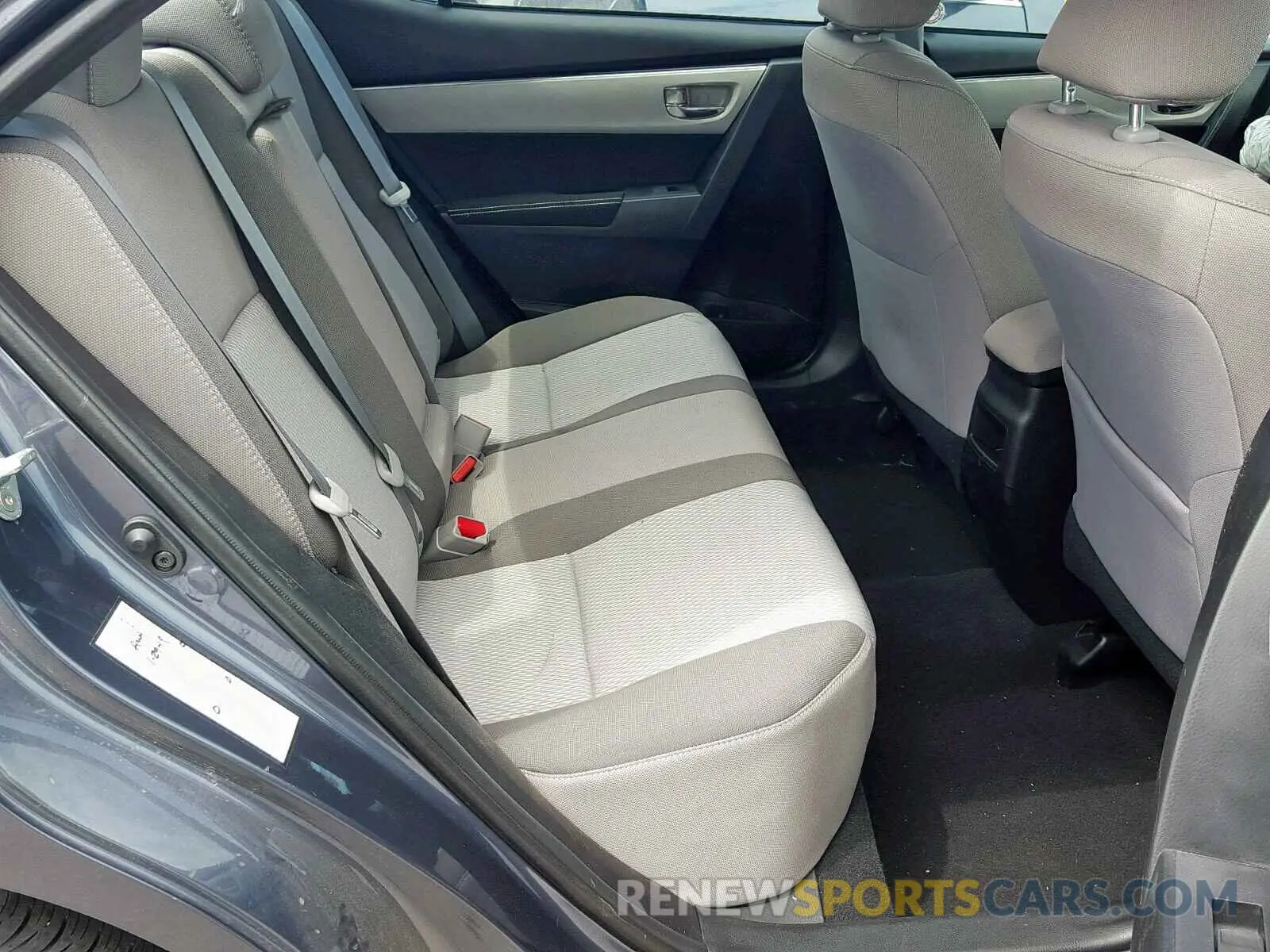 6 Photograph of a damaged car 5YFBURHE9KP928500 TOYOTA COROLLA 2019