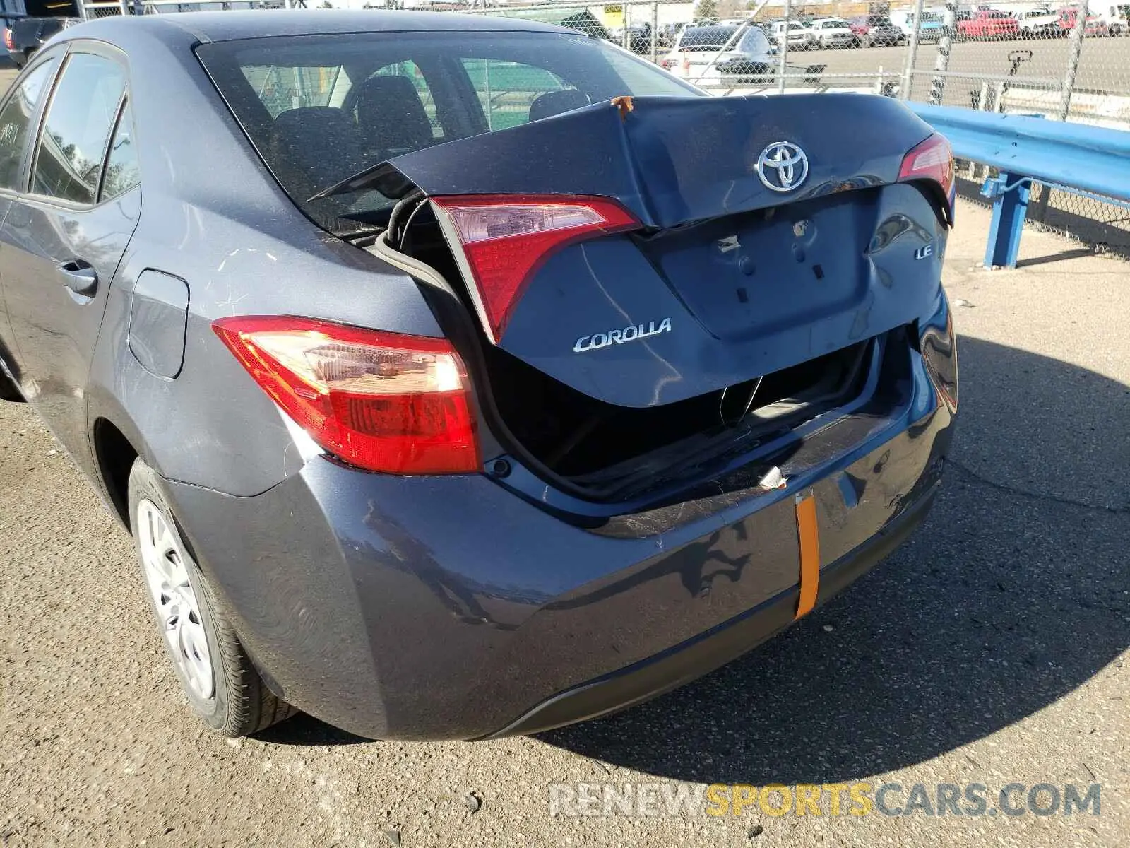 9 Photograph of a damaged car 5YFBURHE9KP928514 TOYOTA COROLLA 2019