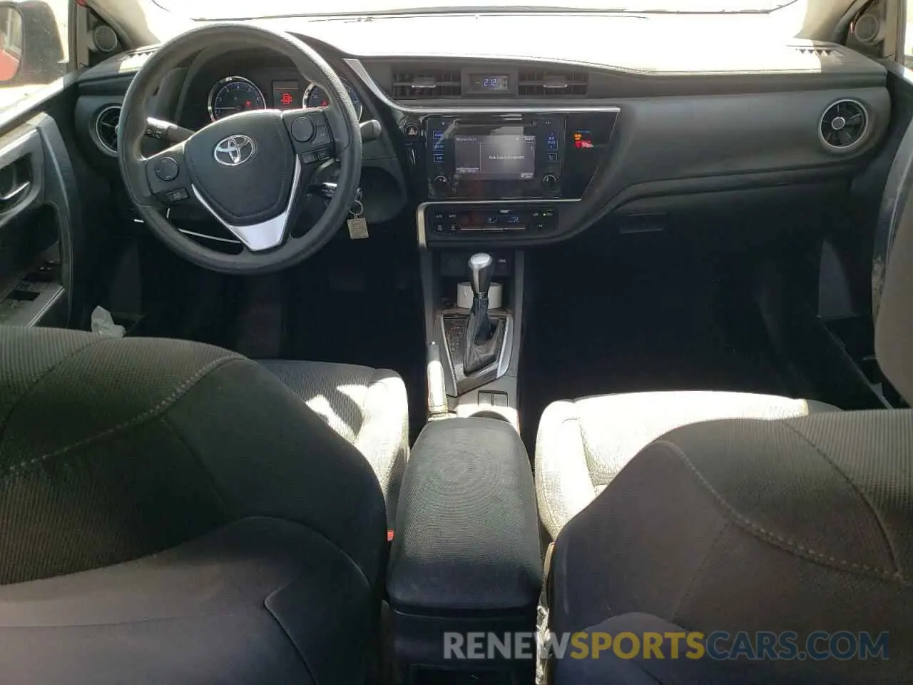 8 Photograph of a damaged car 5YFBURHE9KP929680 TOYOTA COROLLA 2019