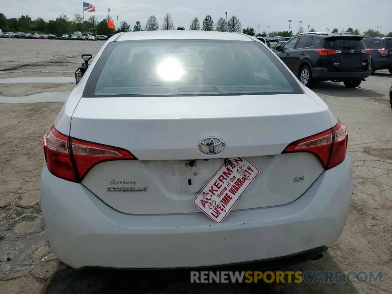 6 Фотография поврежденного автомобиля 5YFBURHE9KP932403 TOYOTA COROLLA 2019
