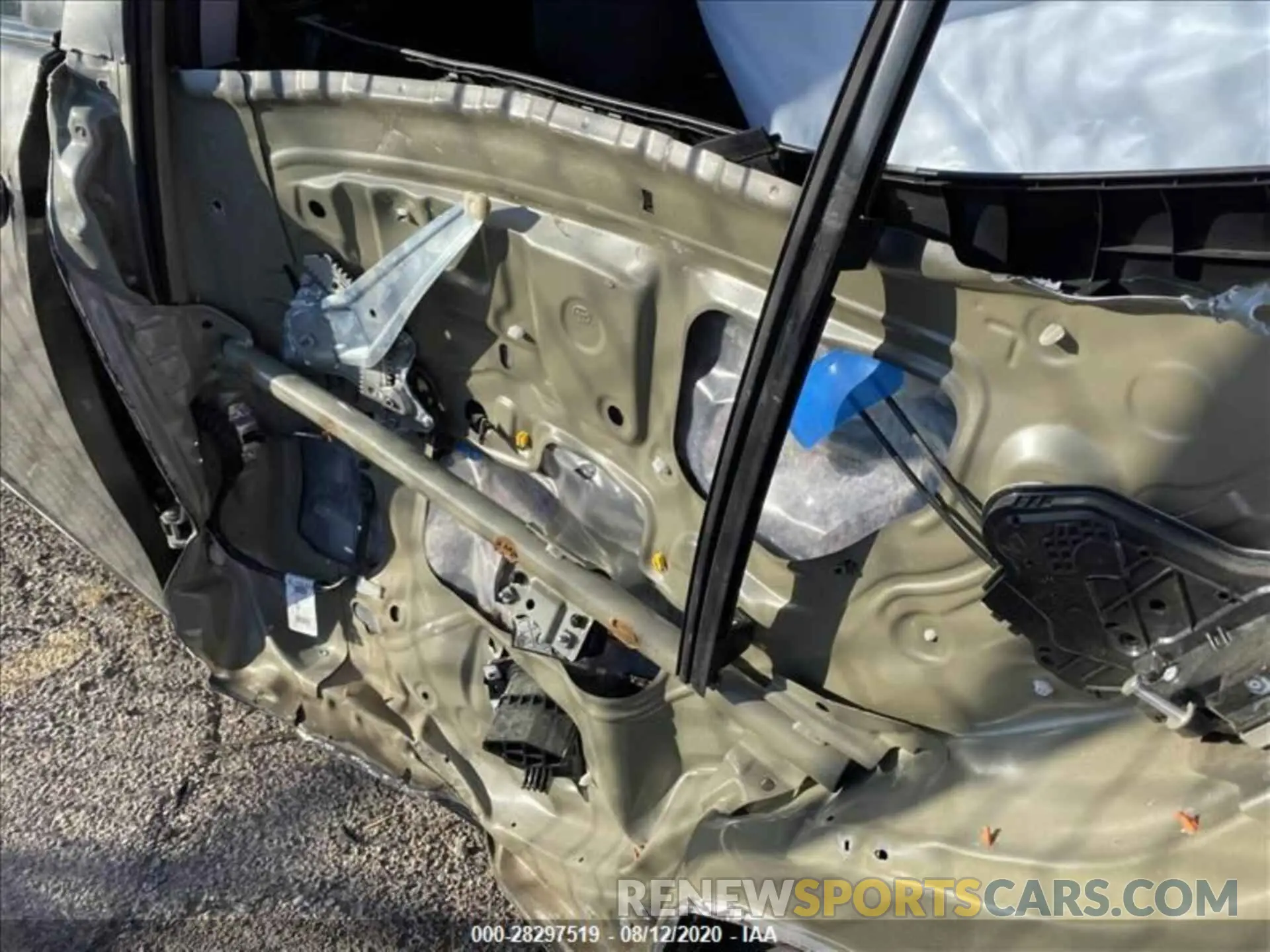 9 Photograph of a damaged car 5YFBURHE9KP933034 TOYOTA COROLLA 2019
