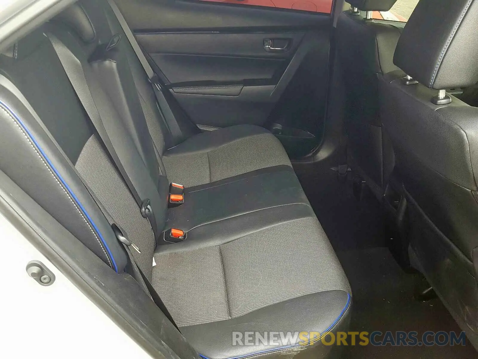 6 Photograph of a damaged car 5YFBURHE9KP934457 TOYOTA COROLLA 2019