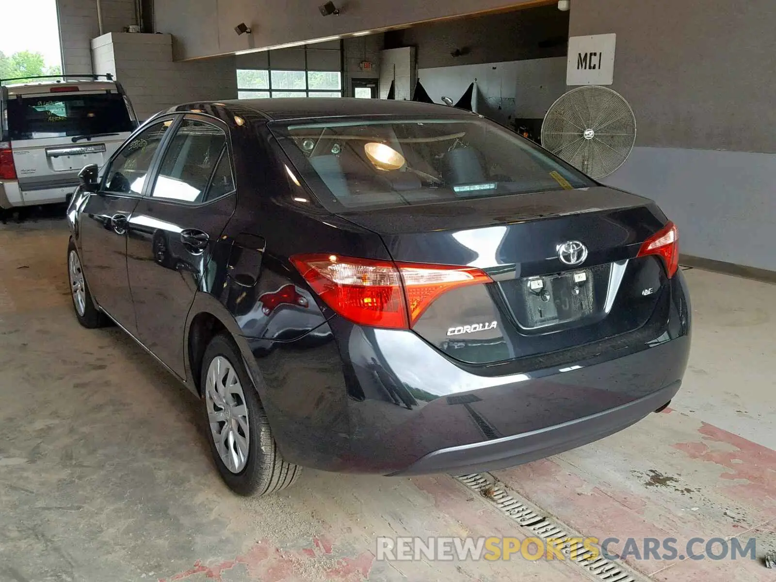 3 Photograph of a damaged car 5YFBURHE9KP935690 TOYOTA COROLLA 2019