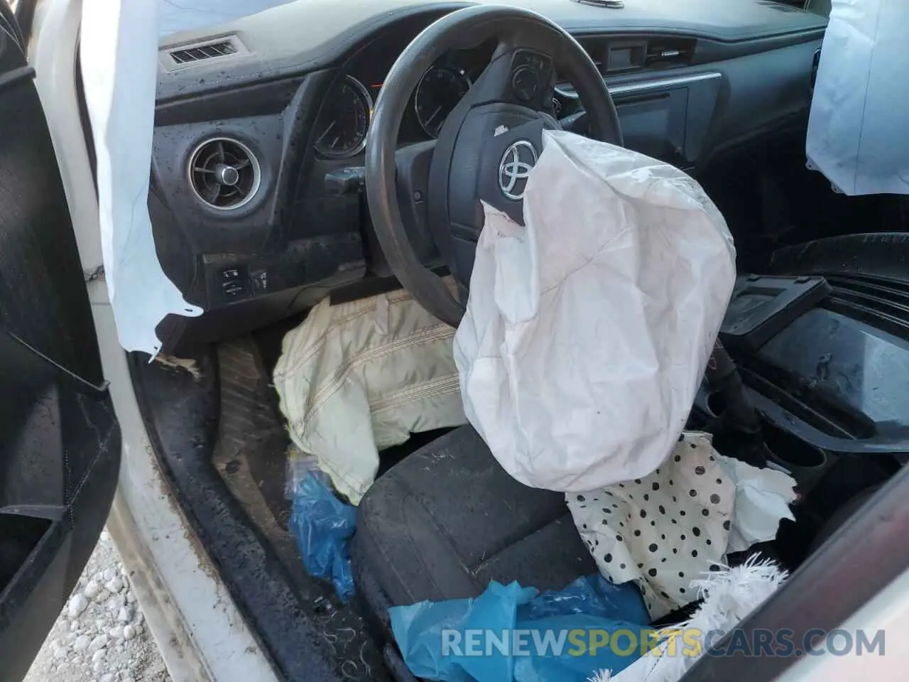 8 Фотография поврежденного автомобиля 5YFBURHE9KP939190 TOYOTA COROLLA 2019
