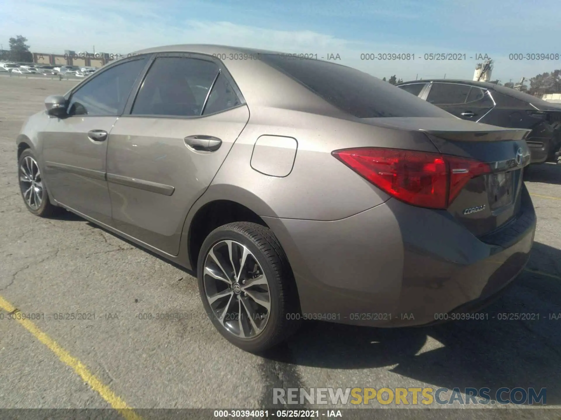 3 Photograph of a damaged car 5YFBURHE9KP940047 TOYOTA COROLLA 2019