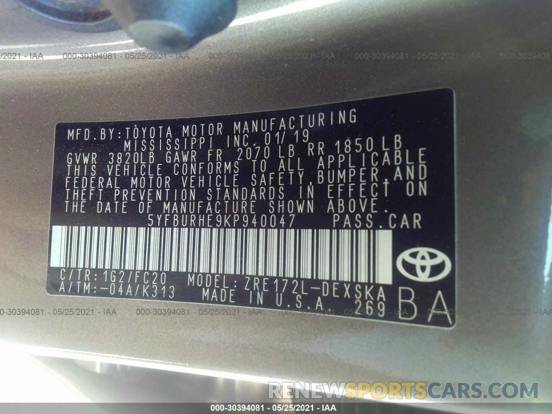 9 Photograph of a damaged car 5YFBURHE9KP940047 TOYOTA COROLLA 2019