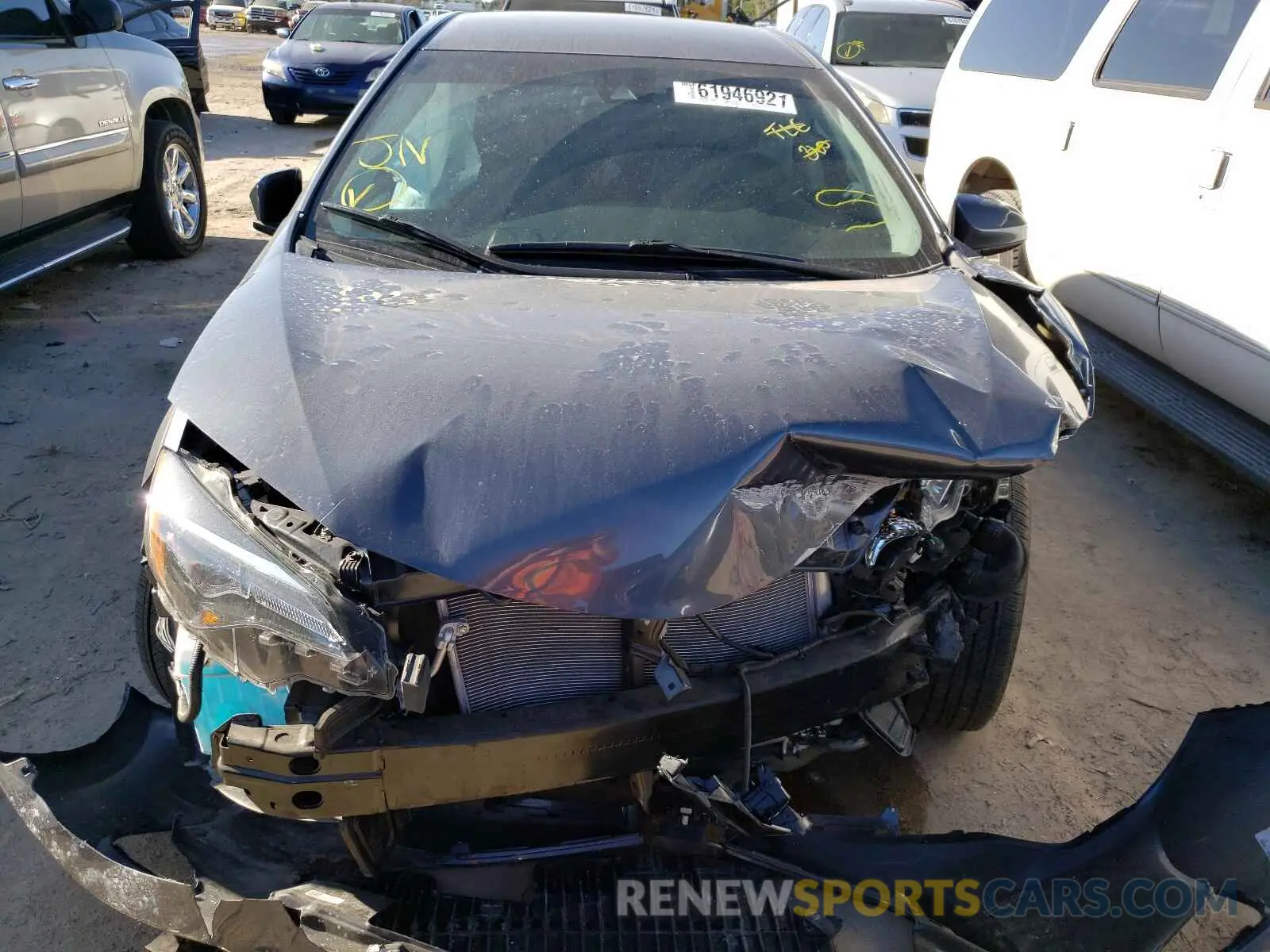 9 Photograph of a damaged car 5YFBURHEXKP858134 TOYOTA COROLLA 2019