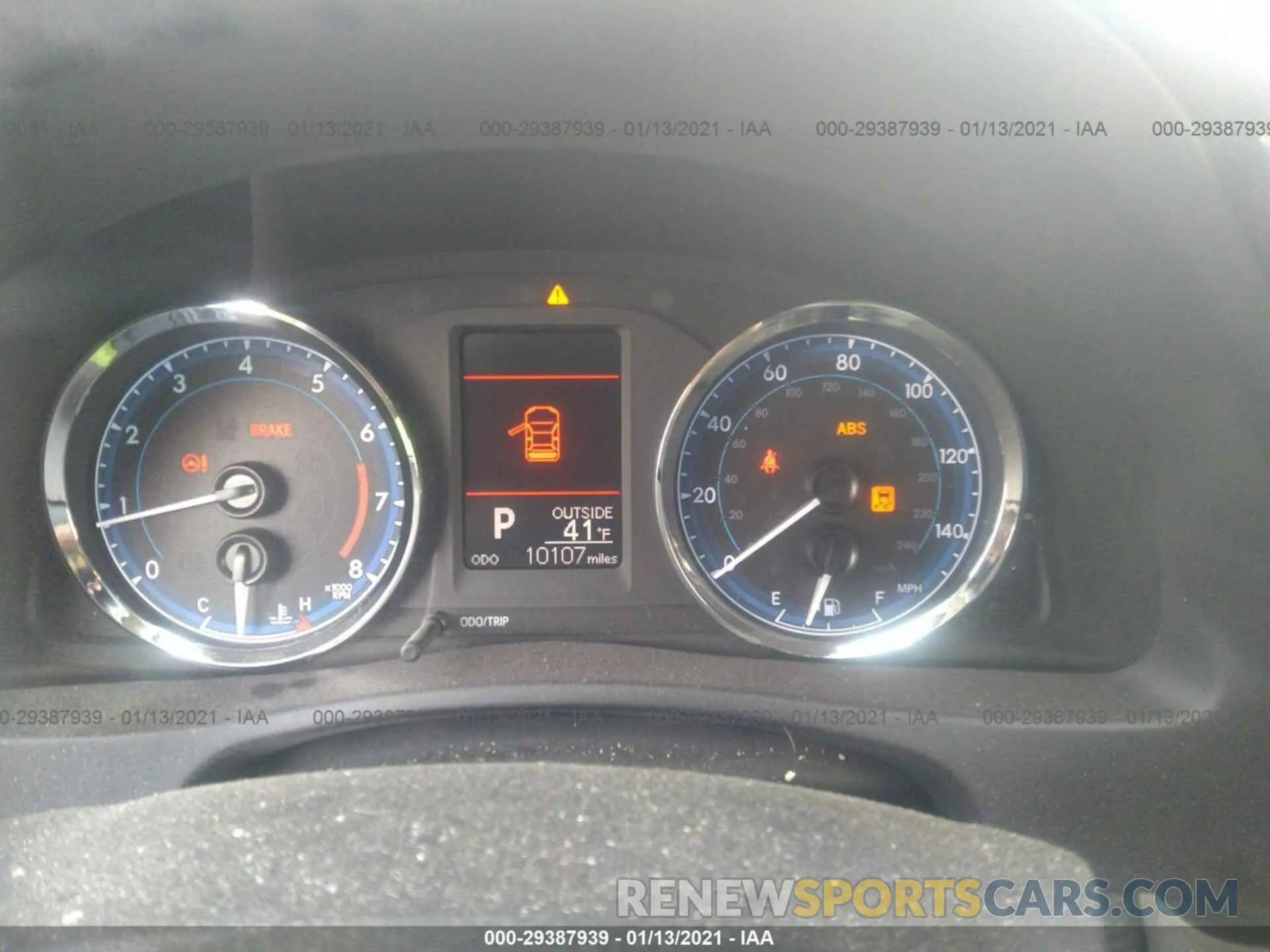 7 Photograph of a damaged car 5YFBURHEXKP862197 TOYOTA COROLLA 2019