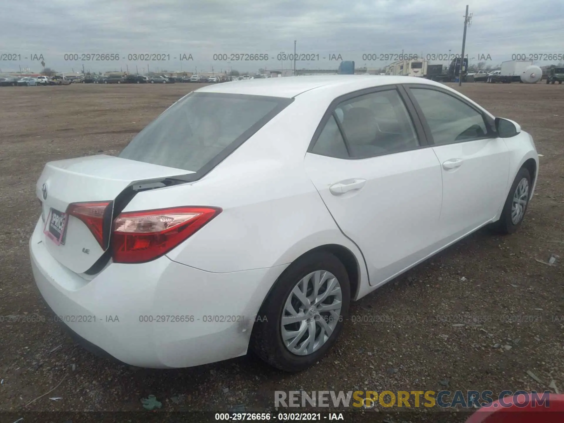 4 Photograph of a damaged car 5YFBURHEXKP863169 TOYOTA COROLLA 2019