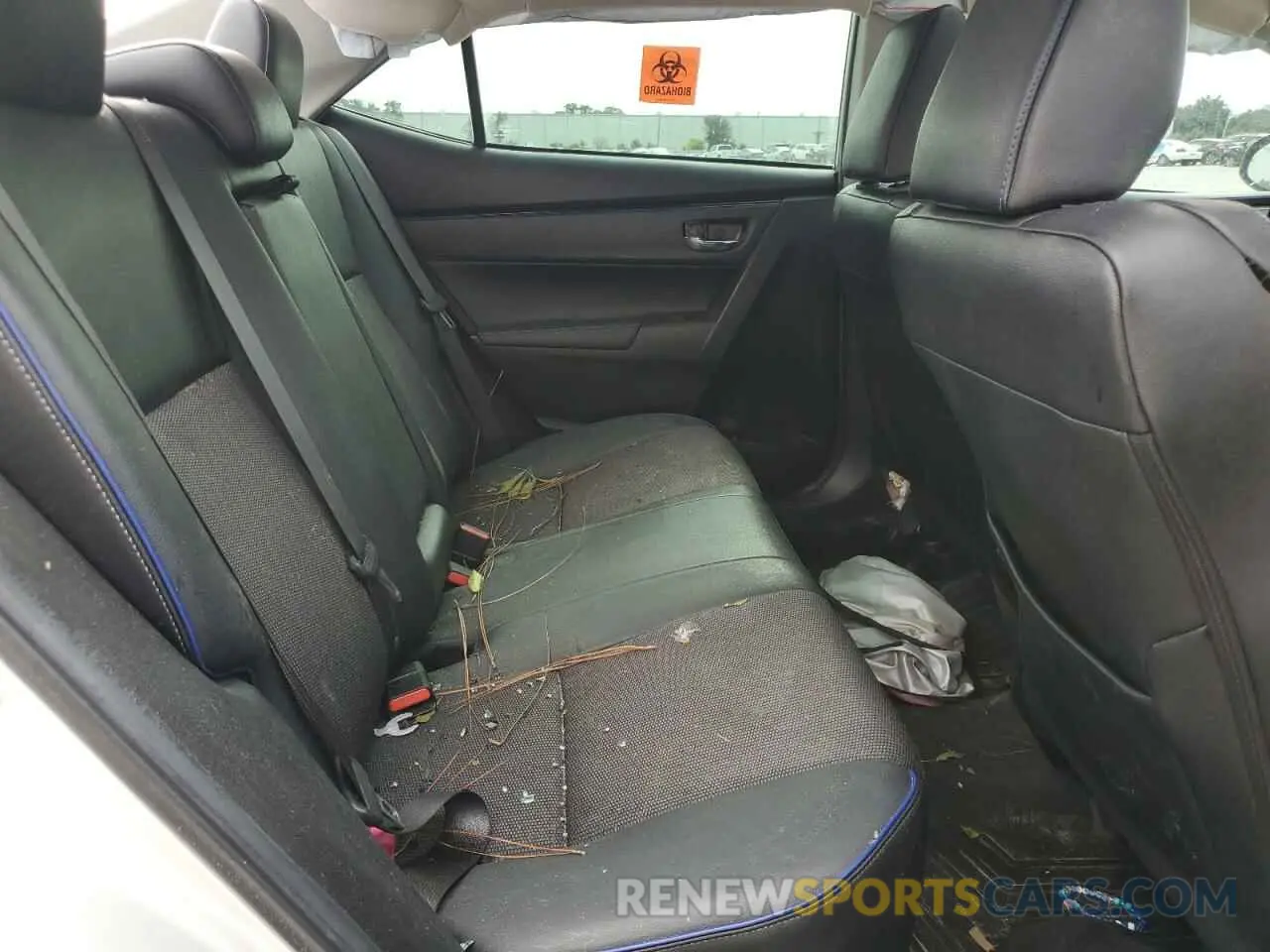 10 Photograph of a damaged car 5YFBURHEXKP865326 TOYOTA COROLLA 2019