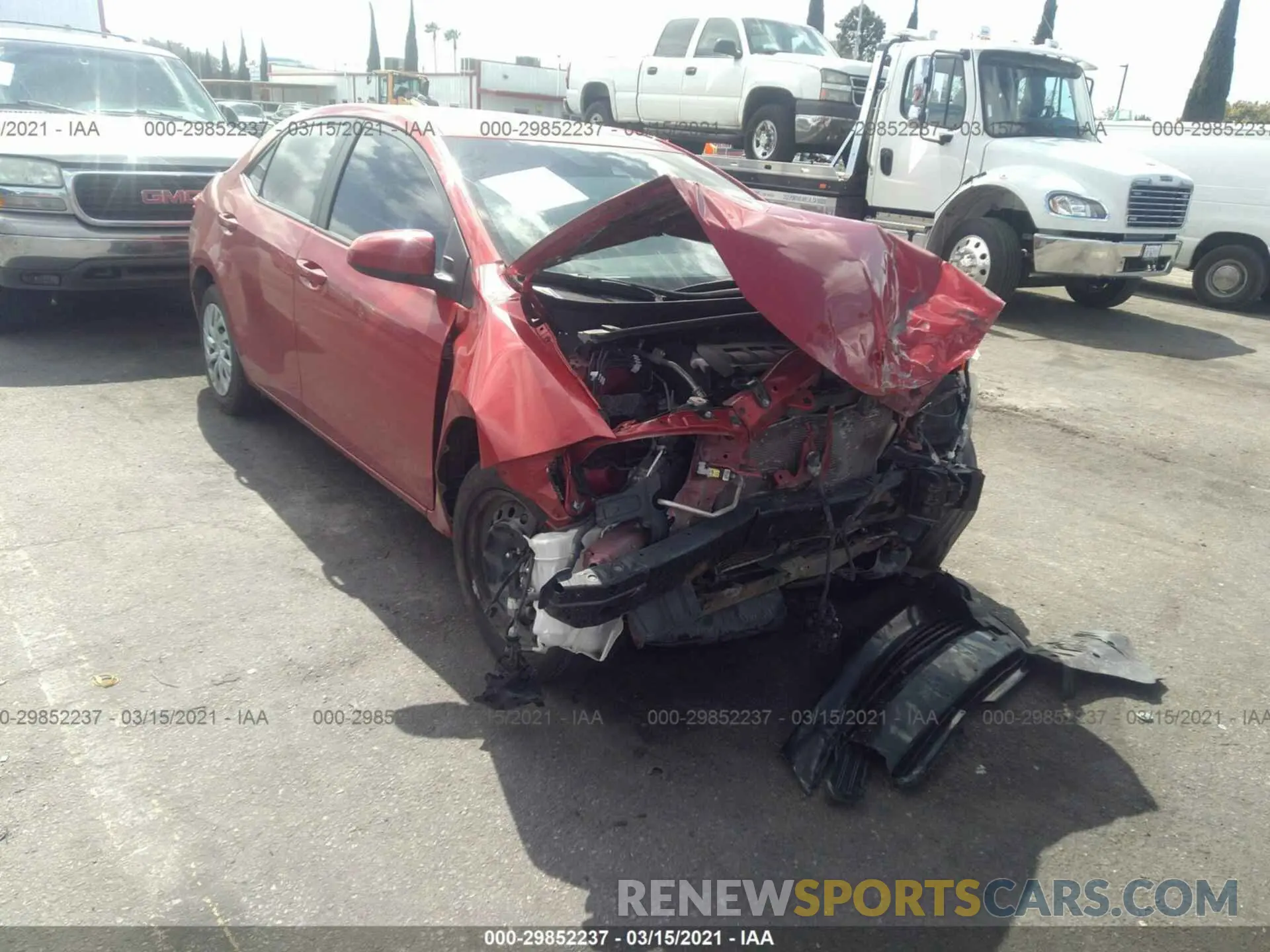 1 Photograph of a damaged car 5YFBURHEXKP867268 TOYOTA COROLLA 2019