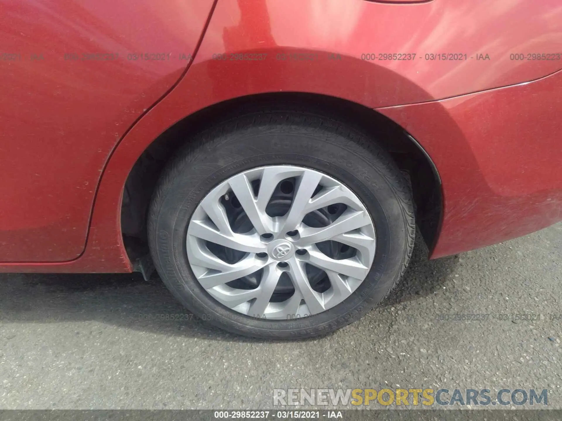 13 Photograph of a damaged car 5YFBURHEXKP867268 TOYOTA COROLLA 2019