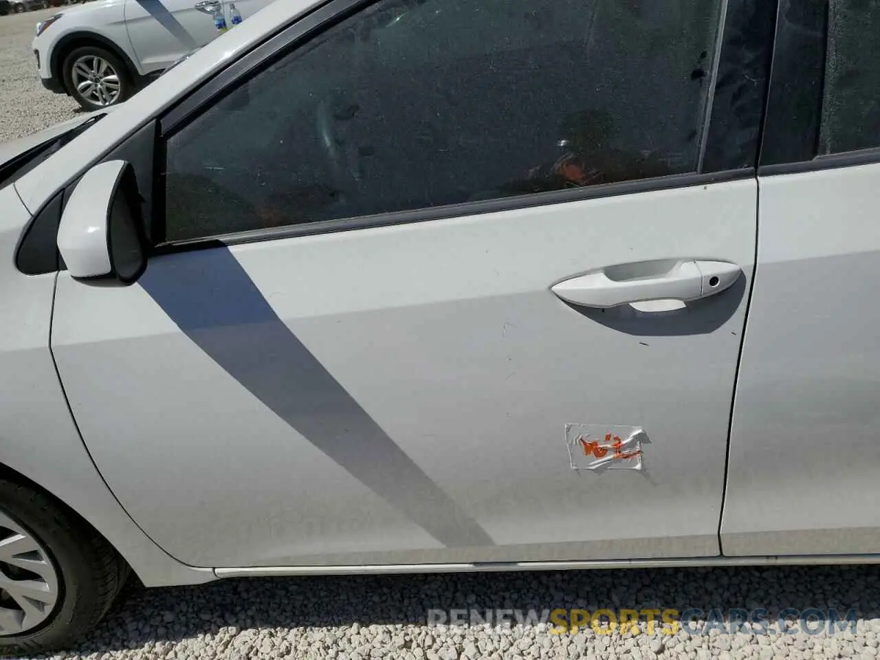 9 Фотография поврежденного автомобиля 5YFBURHEXKP870784 TOYOTA COROLLA 2019