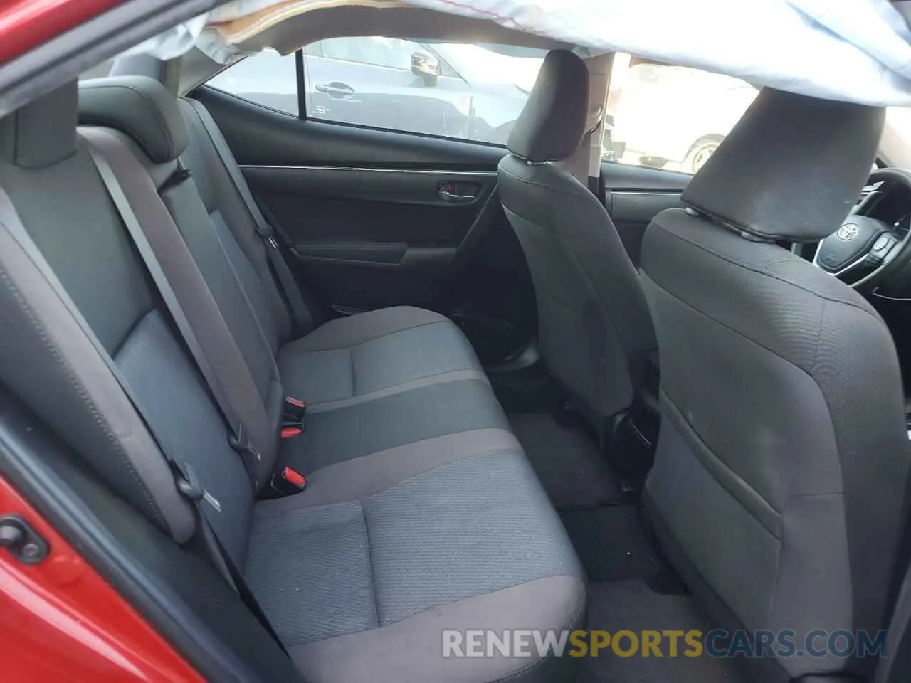 10 Photograph of a damaged car 5YFBURHEXKP872888 TOYOTA COROLLA 2019