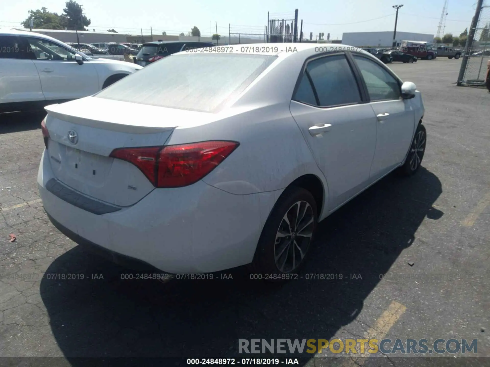 4 Photograph of a damaged car 5YFBURHEXKP873507 TOYOTA COROLLA 2019