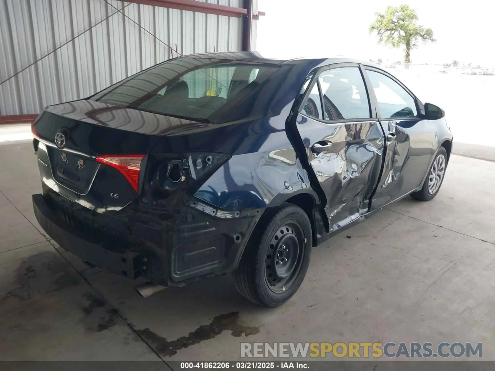 4 Photograph of a damaged car 5YFBURHEXKP877069 TOYOTA COROLLA 2019
