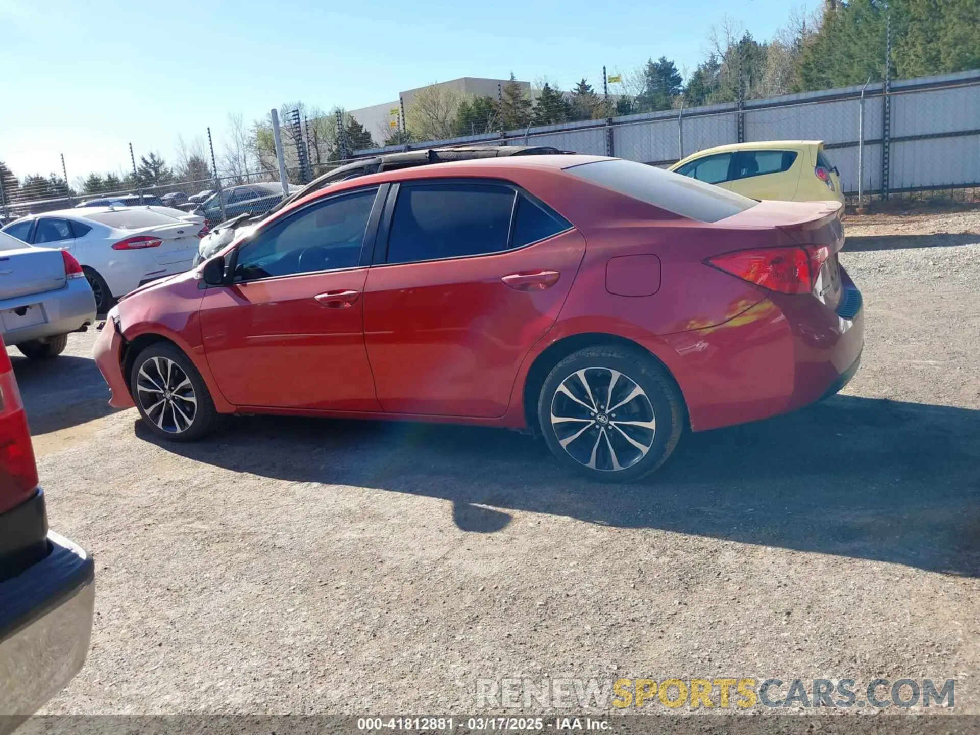 14 Photograph of a damaged car 5YFBURHEXKP884653 TOYOTA COROLLA 2019