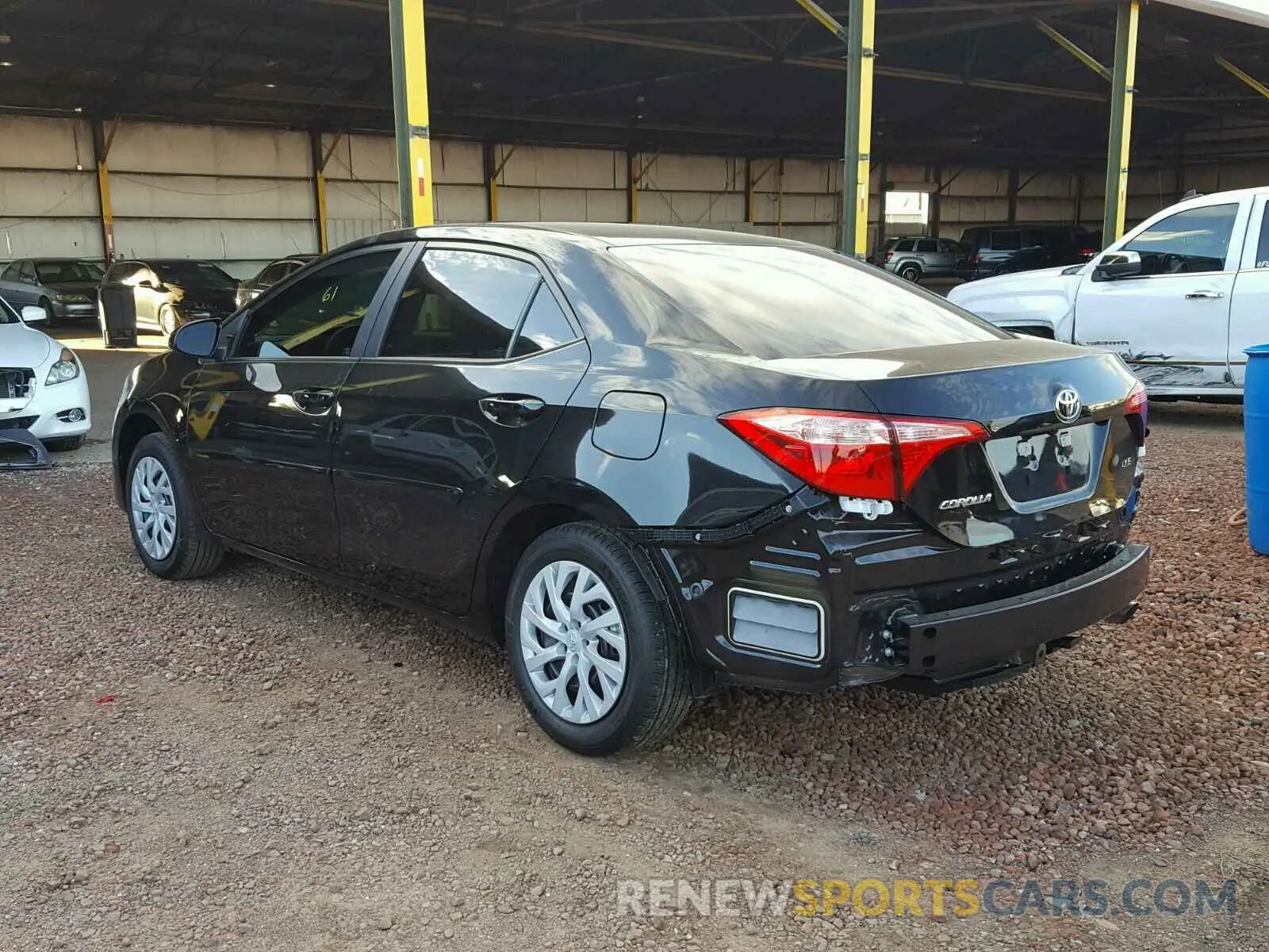 3 Photograph of a damaged car 5YFBURHEXKP884815 TOYOTA COROLLA 2019